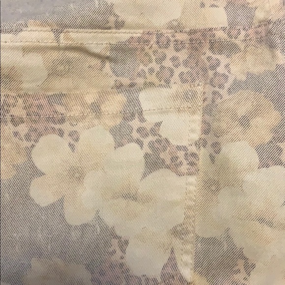 Carole Baskin Wanted These! - Picture 3 of 5